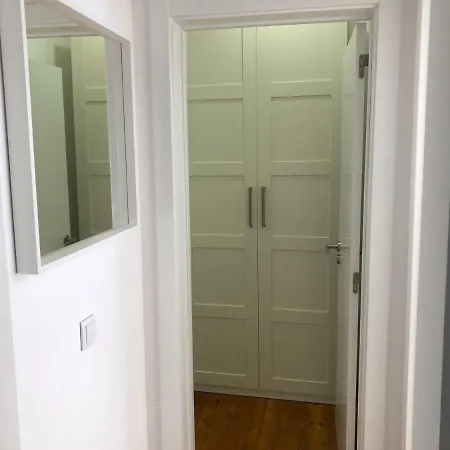 Cozy And Modern Flat In *